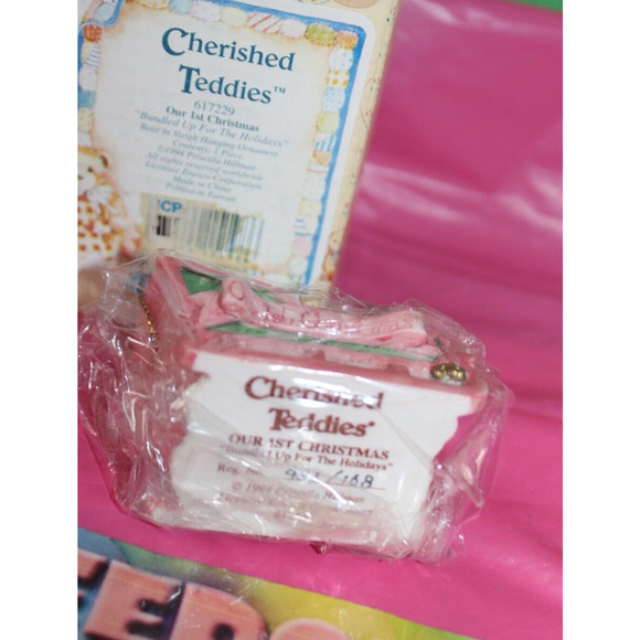 Cherished Teddies Our First Christmas Bundled Up For The Holidays Figurine 1994 - Picture 3 of 6